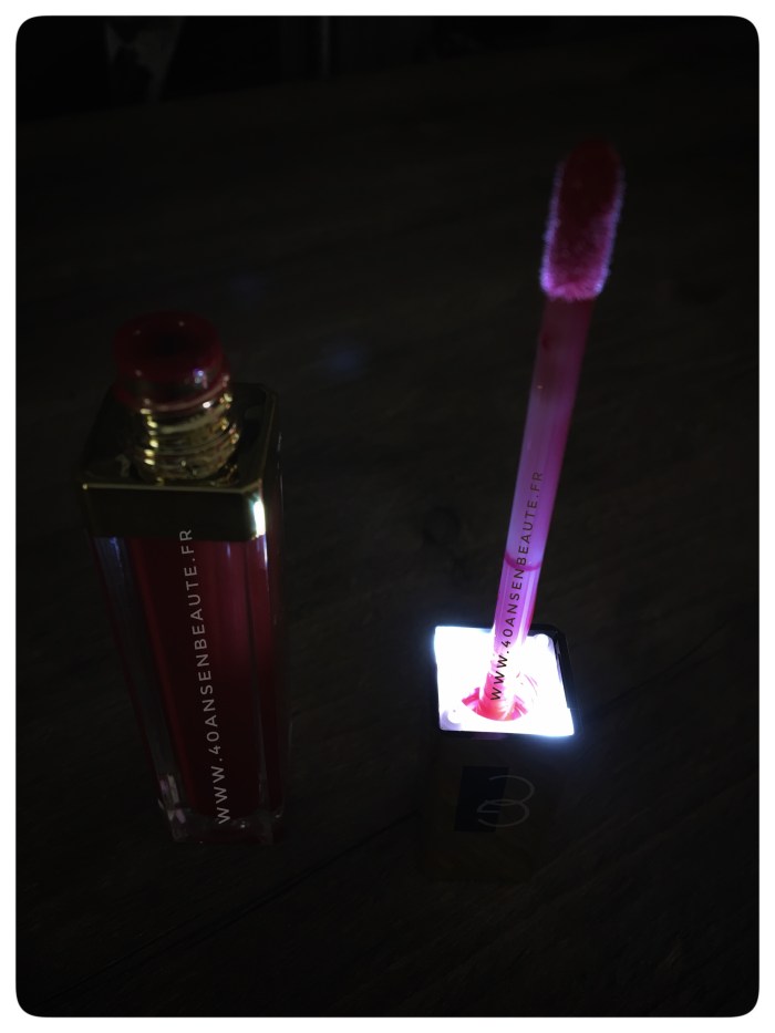 AVIS-FRANCAIS-GERARD-COSMETICS-LIGHTED-LIP-GLOSS-CANDY-APPLE-LED-LIGHT-AVEC LUMIERE