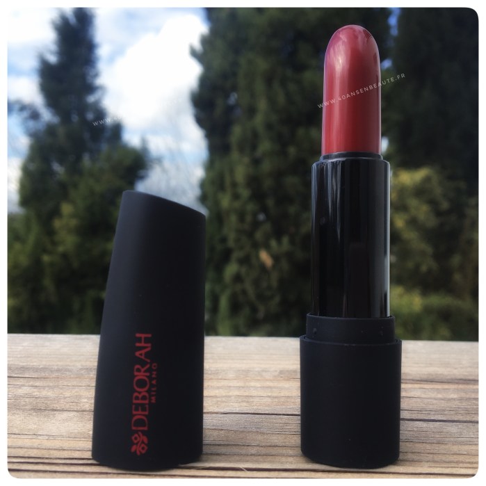 AVIS-FRANCAIS-ROUGE-A-LEVRES-DEBORAH-MILANO-DH-ATOMIC-RED-MAT-07-05